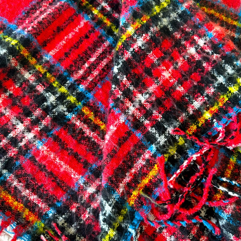 Red Plaid Polyester Scarf - Picture 2 of 4